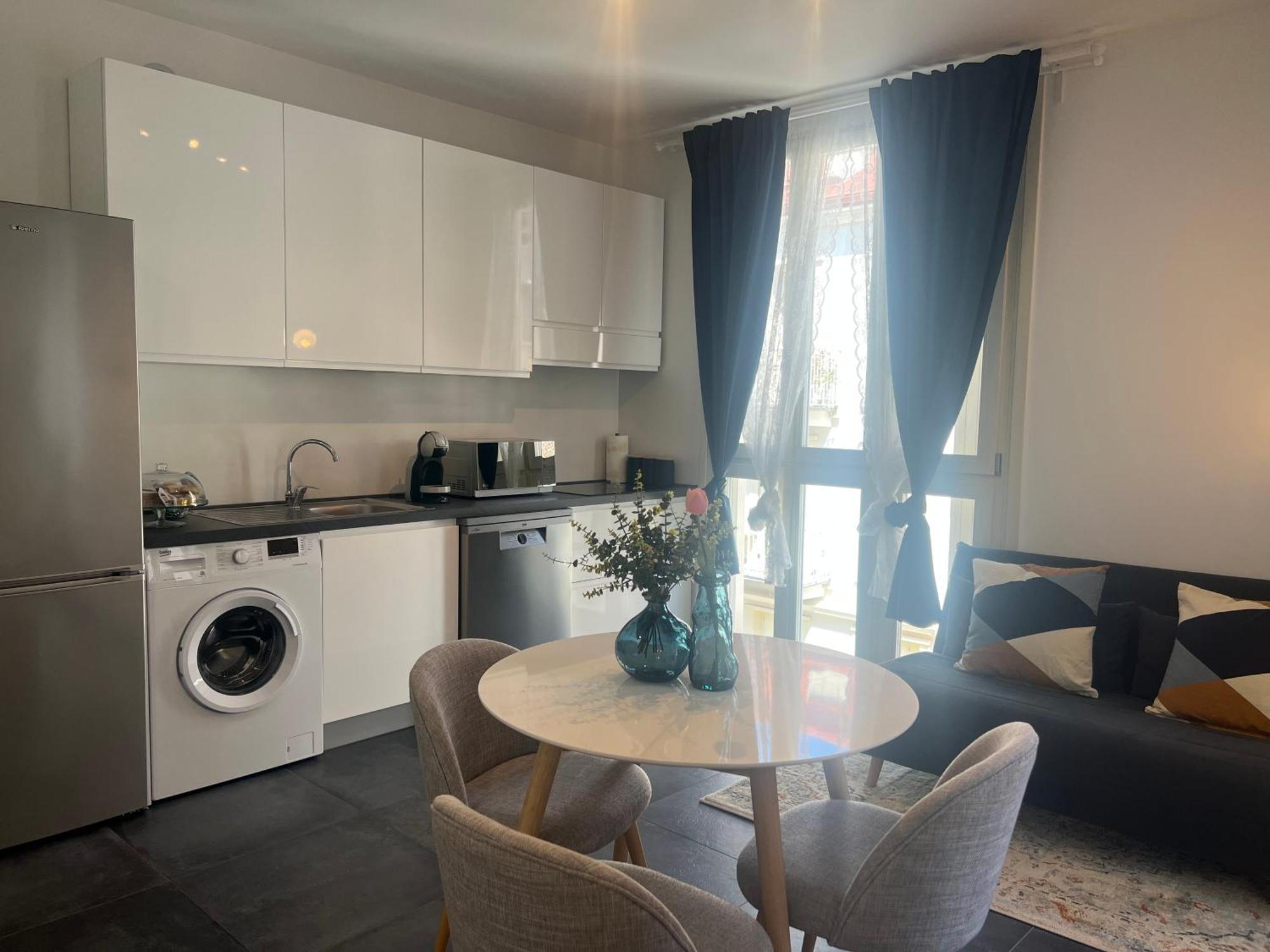 Apartament Regina Milano In Melegnano - Wifi, Breakfast Box And Terrace Zewnętrze zdjęcie